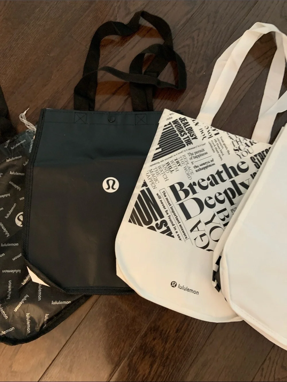lululemon athletica snall Tote Pack in Black and White & green